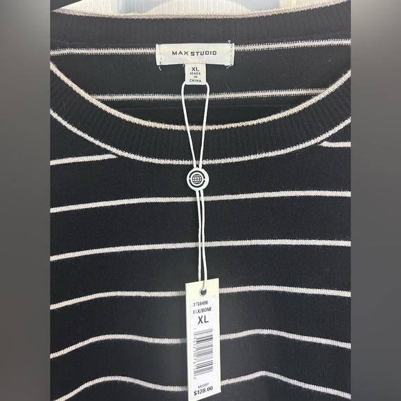 🖤🤍”Max Studio” NWT Black/White Striped Pullover Sweater w/ Wide Sleeves Size XL🖤 - Picture 6 of 11